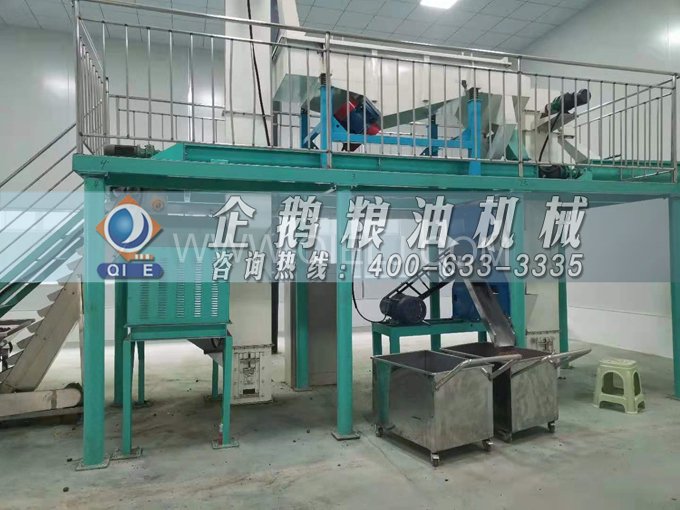 企鵝牌核桃油榨油設(shè)備，生產(chǎn)綠色健康油受大眾喜愛(ài)(圖2)