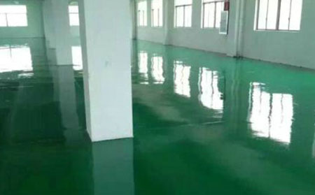 環氧樹脂自流平地面的做法與施工注意事項是什么？